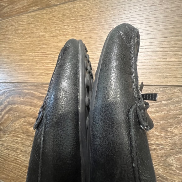 Michael Kors Women's Everett Mocs Black Leather Logo Flats - Picture 7 of 11